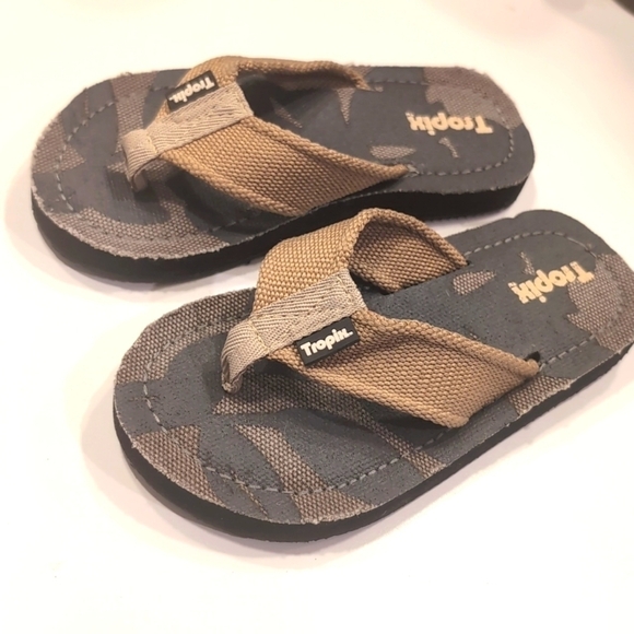 Tropix Canvas Army Green Flip Flips Size 1 - Picture 4 of 9